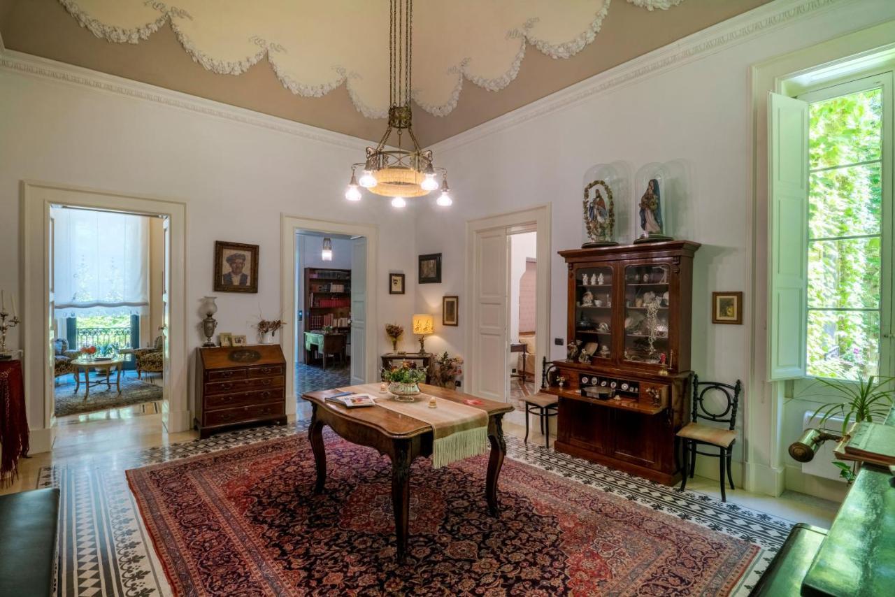 레체 Palazzo Rollo B&B 외부 사진