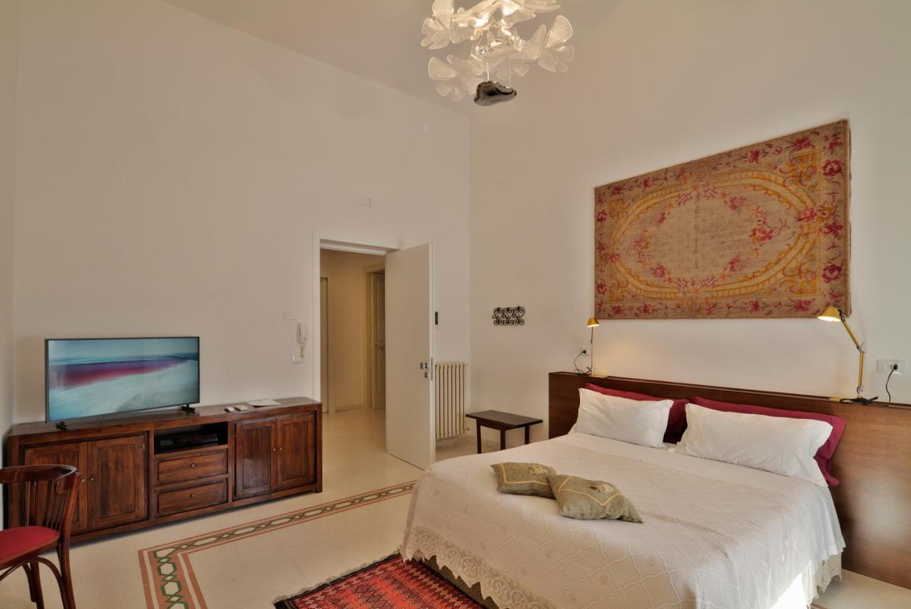 레체 Palazzo Rollo B&B 외부 사진
