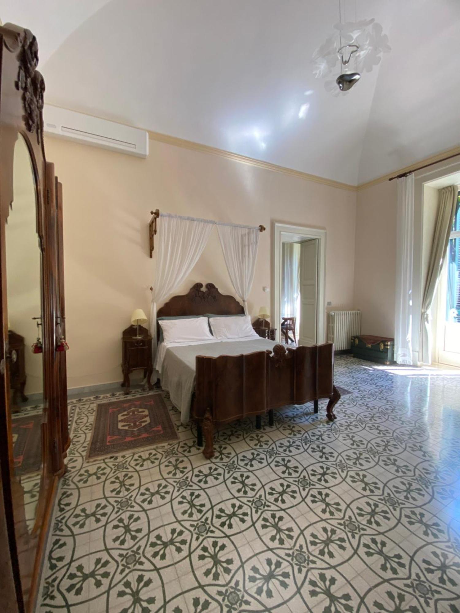 레체 Palazzo Rollo B&B 외부 사진