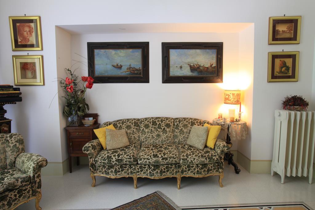 레체 Palazzo Rollo B&B 외부 사진