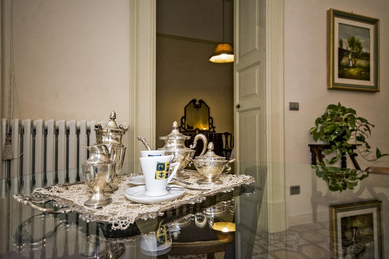 레체 Palazzo Rollo B&B 외부 사진