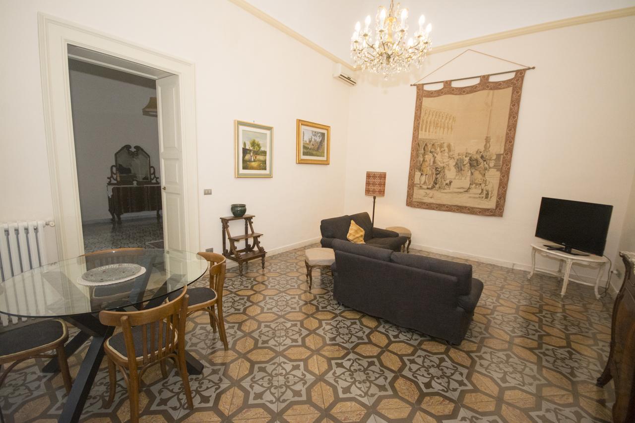 레체 Palazzo Rollo B&B 외부 사진